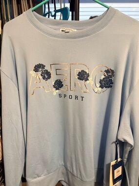 Aeropostale Light Blue Fleece Pullover with Navy Tag Detail size 2XL